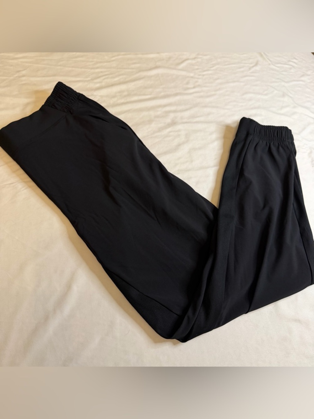 Athleta Black Athletic Jogger Pants Size 10 Tapered Stretch Travel Activewear